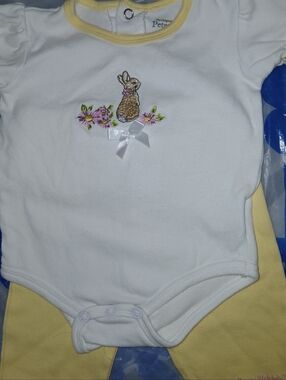 Peter Rabbit Embroidered Onesie Set, 3-6m